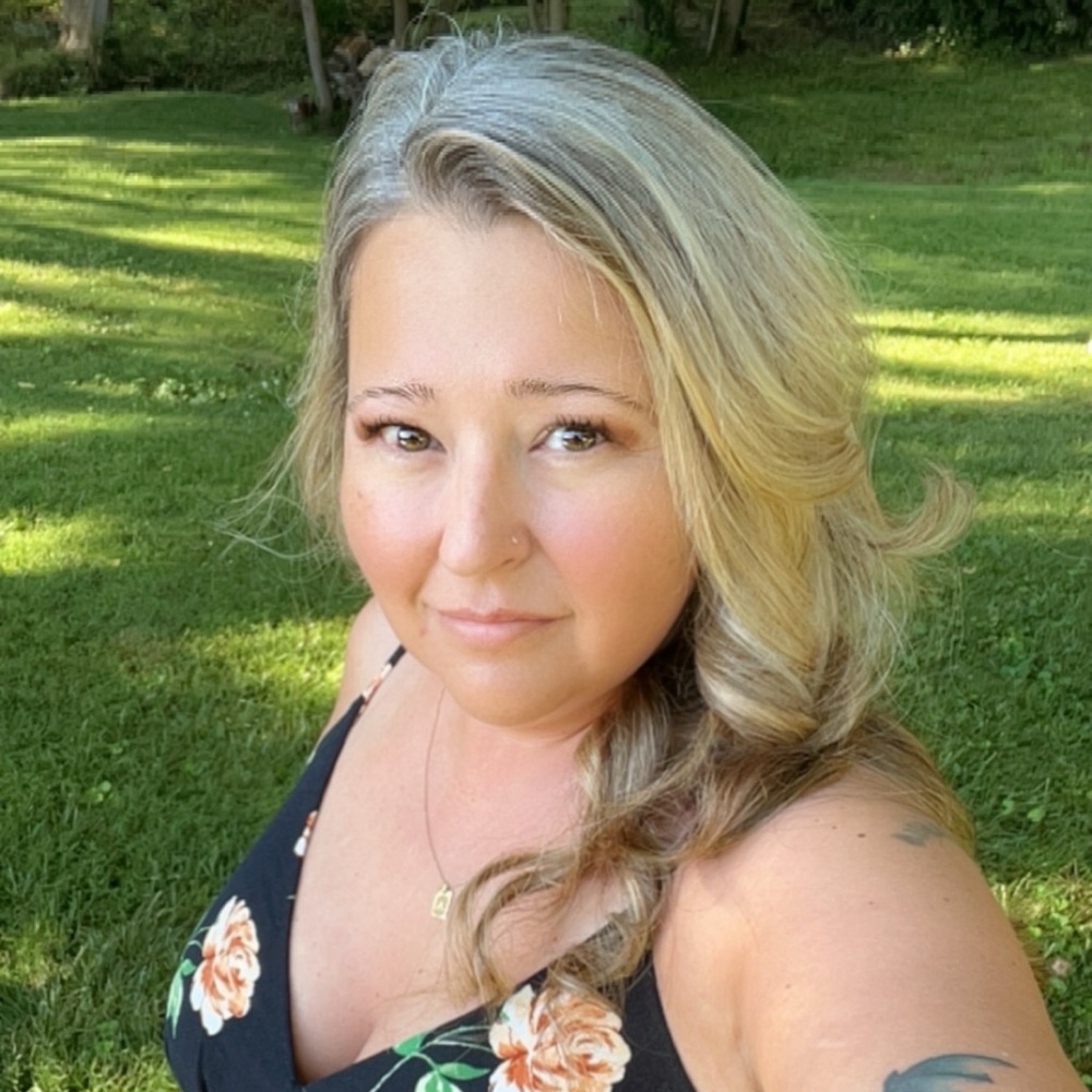 Meet your Posher, Amanda